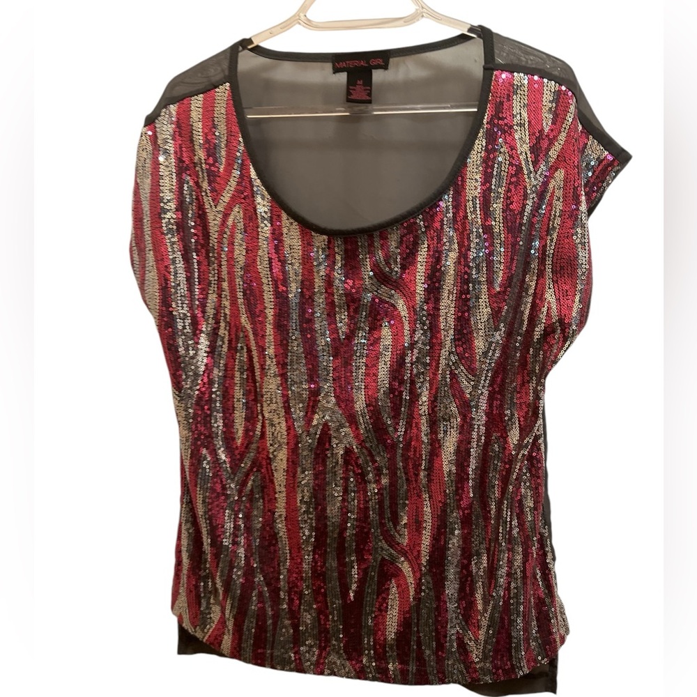 Material Girl Sequined Hi-Lo Top NWOT Size M
